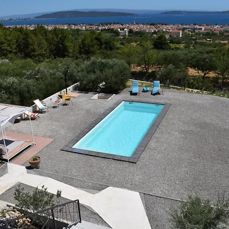 Romantic Amorosa - Seaview, Private Pool, Jacuzzi Villa *
