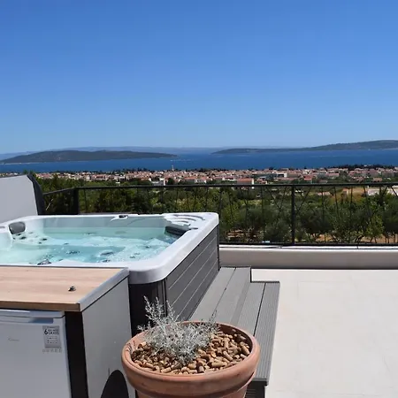 Romantic Amorosa - Seaview, Private Pool, Jacuzzi *